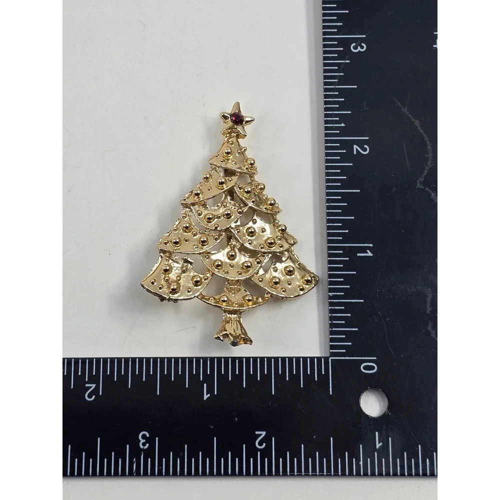 Vintage Gold Tone Christmas Tree Brooch Red Rhinestone Star Holiday Pin 2.5